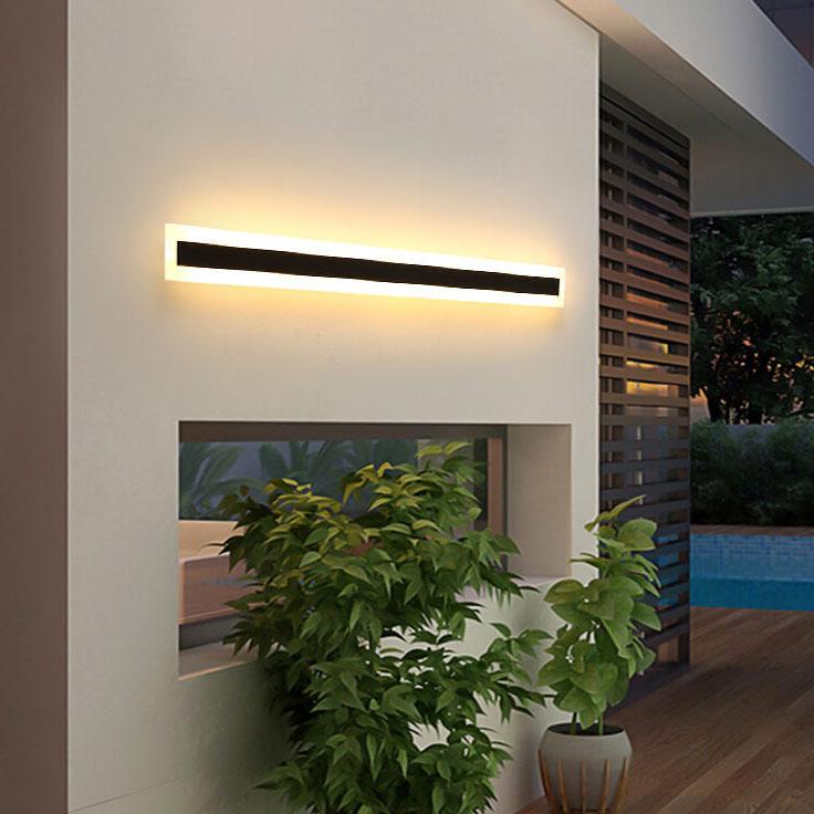 Acrylic outdoor wall lamp