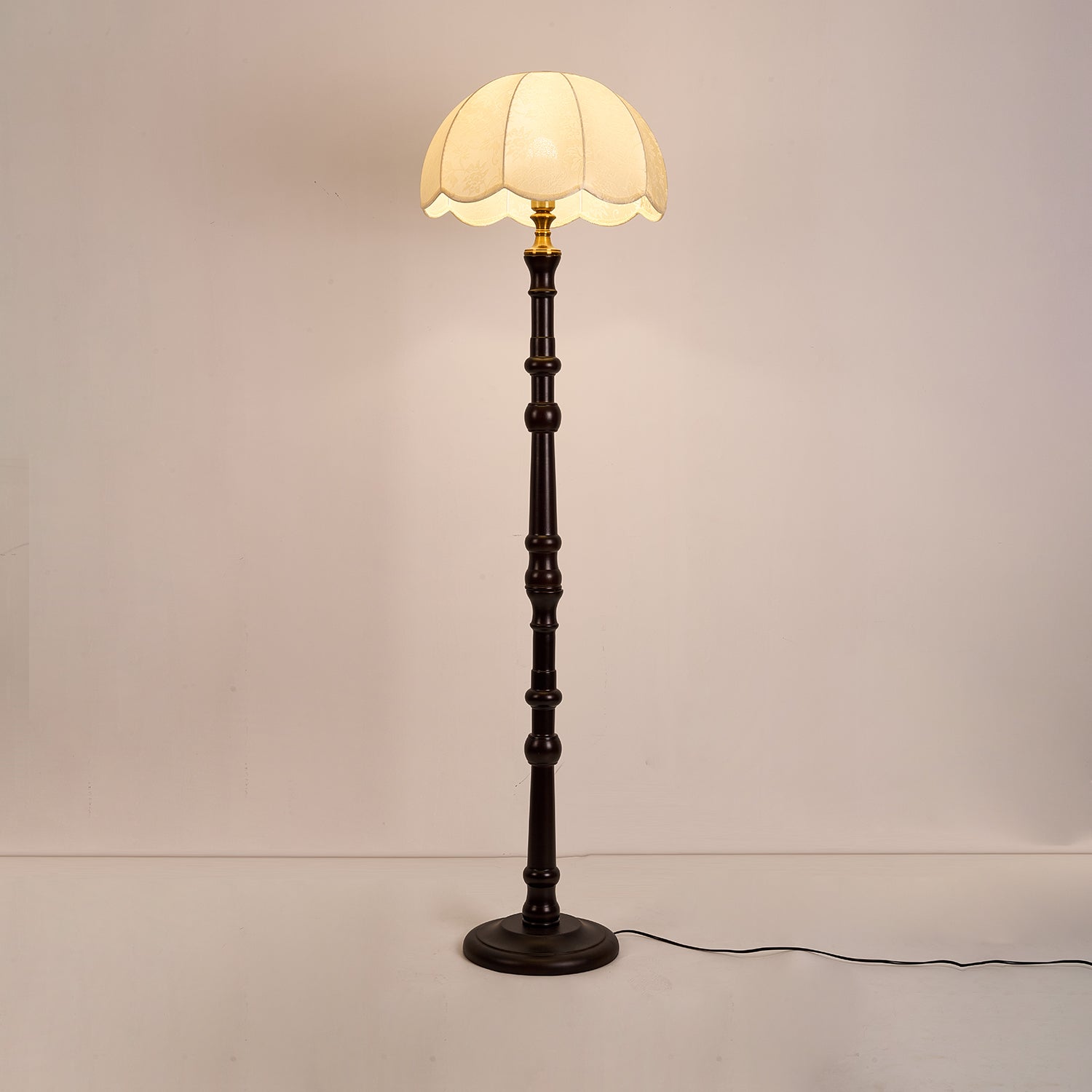 Belgravia Floor Light