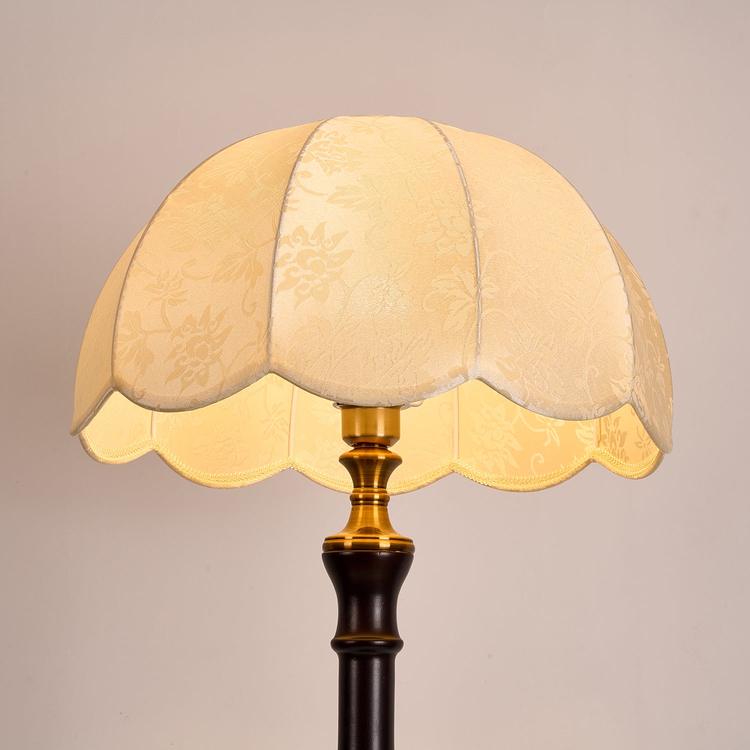 Belgravia Floor Light