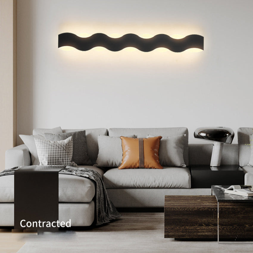 Wave Shaped Outdoor Wall Lamp