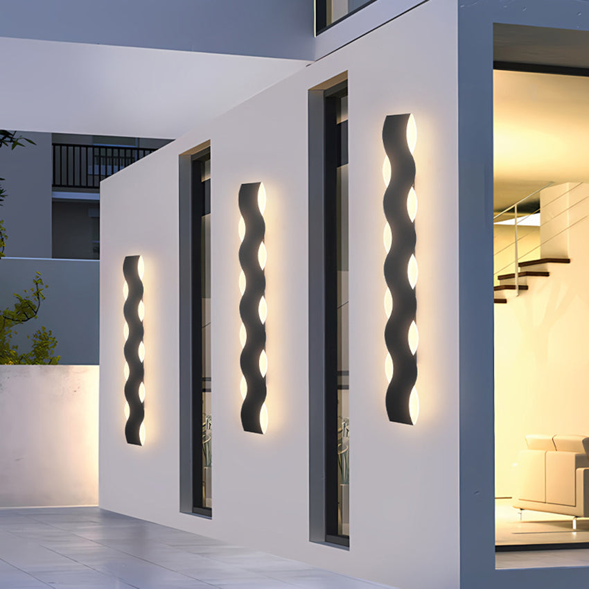 Wave Shaped Outdoor Wall Lamp