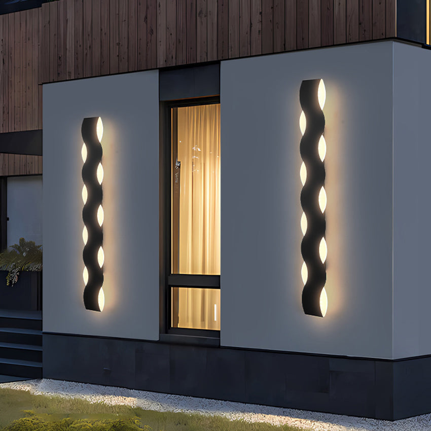 Wave Shaped Outdoor Wall Lamp